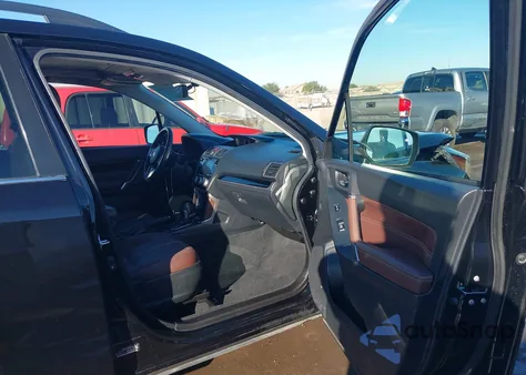 2018 Subaru Forester 2.5I Touring из США, поврежденный, VIN JF2SJAWC8JH435673